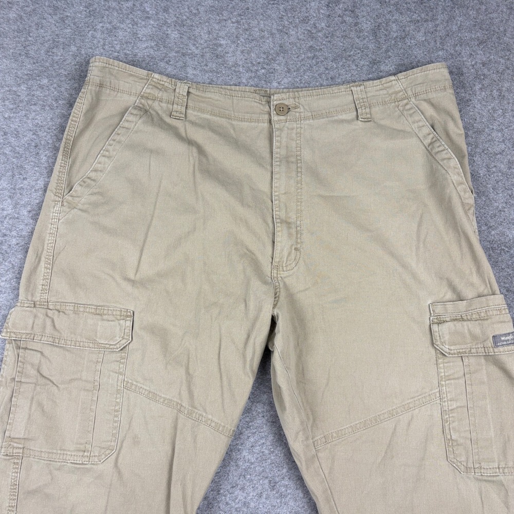 Wrangler Cargo Pants Mens 42x30 Relaxed Fit Khaki Tan Cotton Workwear 70ABWEW